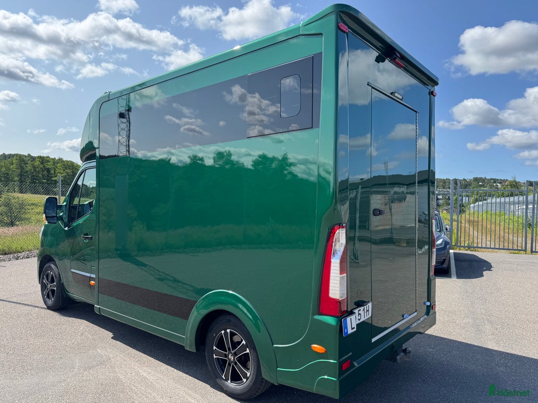 Hästlastbilar  fordon & transport till salu: Nybyggd Hästbuss Renault Master i Partille - Bild 5