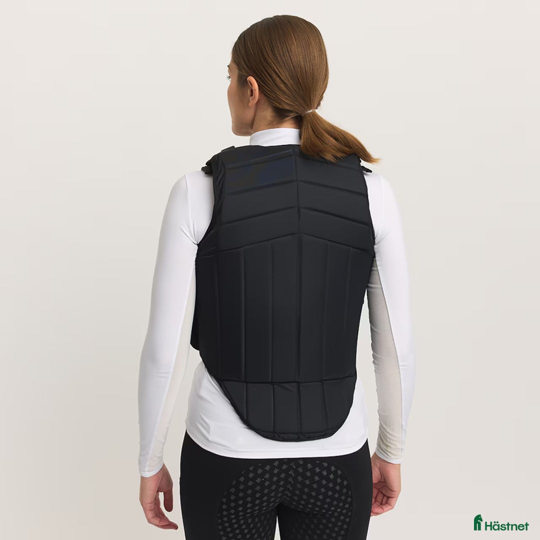 Säkerhetsvästar ryttarutrustning till salu: CRW SÄKERHETSVÄST i Torslanda - Annons 2