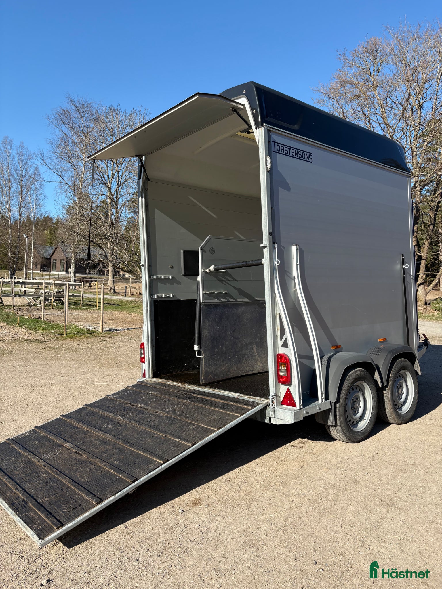 Hästtransporter  fordon & transport till salu: Sirius S80 2022 Maxad rymd, sadelkam. & hård lucka - Annons 2