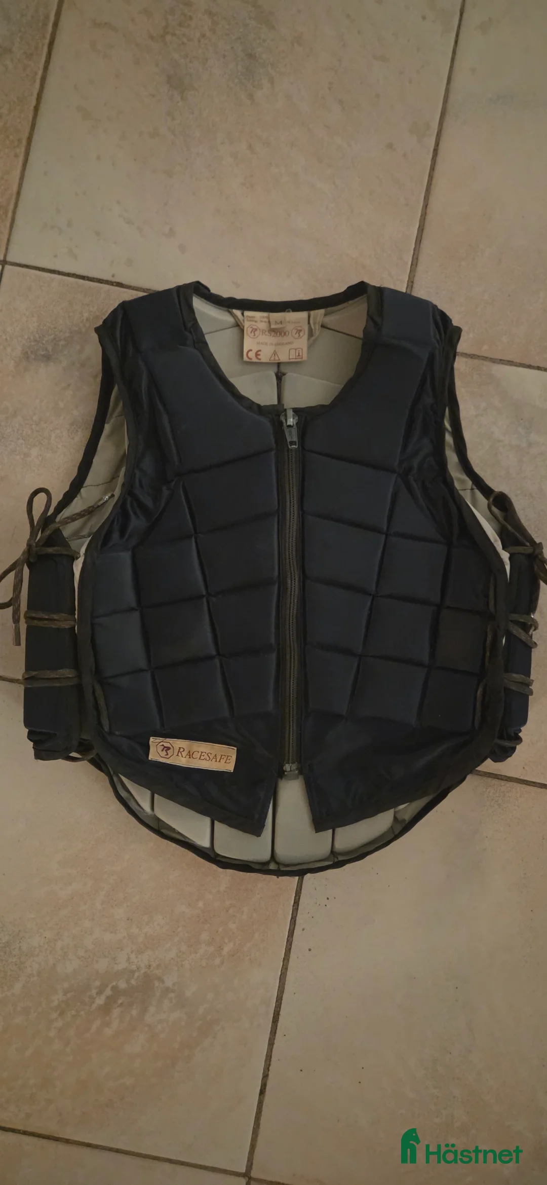Säkerhetsvästar ryttarutrustning till salu: Racesafe säkerhetsväst CHILD M i Nossebro - Annons 1