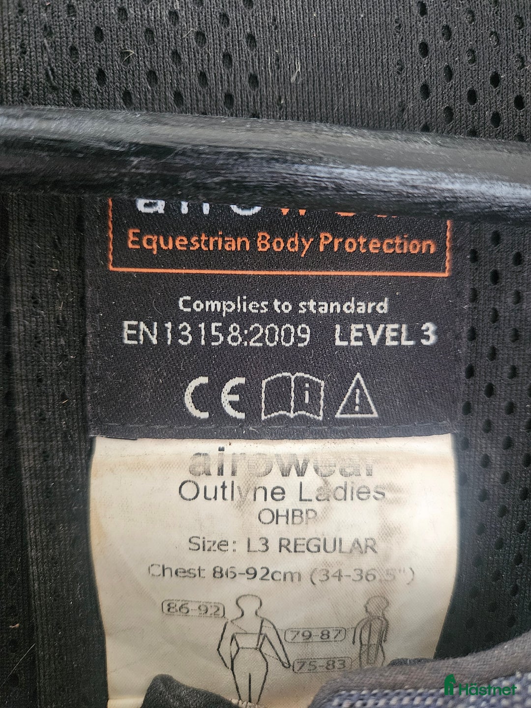 Säkerhetsvästar ryttarutrustning till salu: Airowear säljes i Göteborg - Annons 3