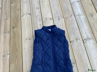 Övrigt Ridkläder ryttarutrustning till salu: Säljer täckväst Stl 134/140 i Gislaved - Annons 1