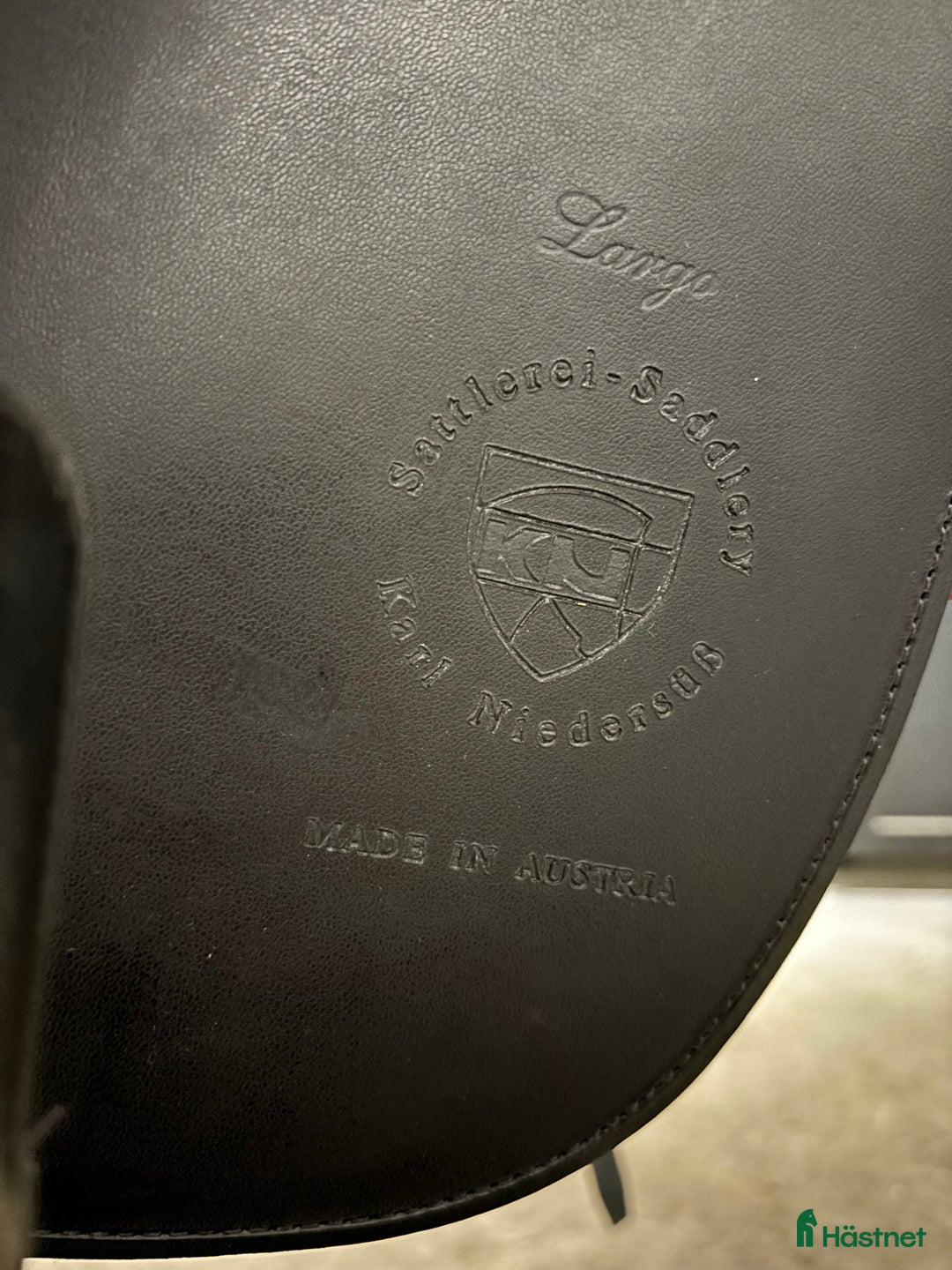 Sadlar hästutrustning till salu: KN Largo dressyrsadel i Älmhult - Annons 2