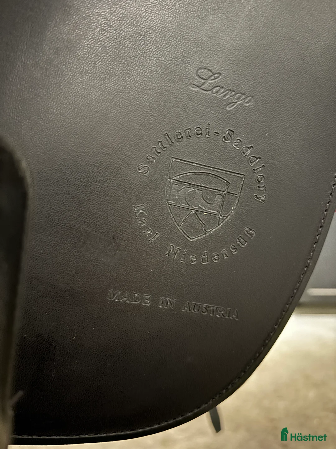 Sadlar hästutrustning till salu: KN Largo dressyrsadel i Älmhult - Annons 2