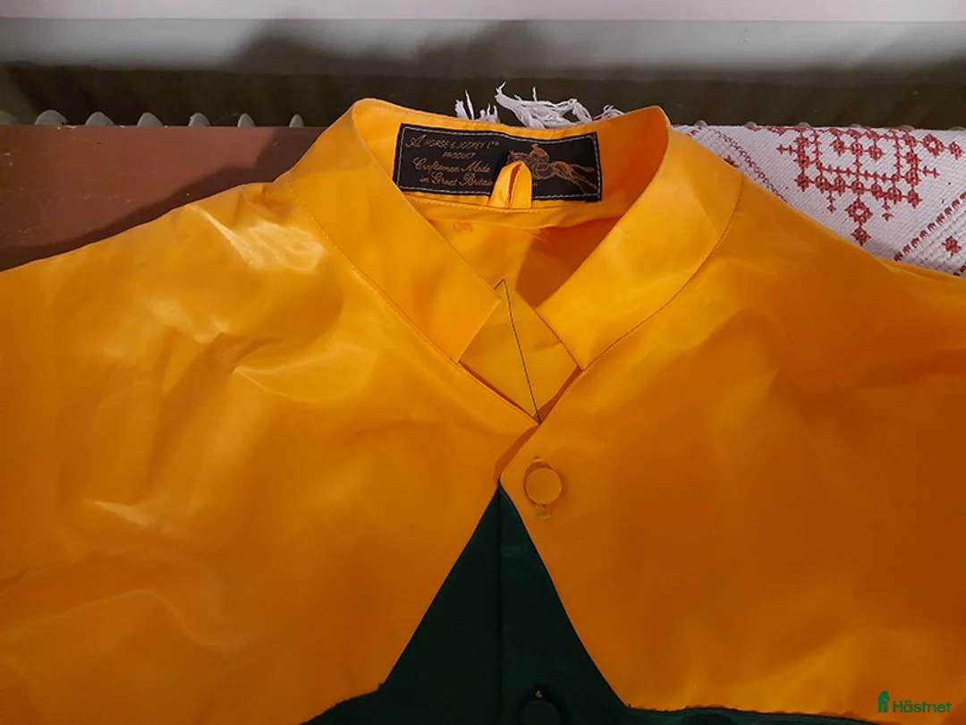 Jackor & Kavajer ryttarutrustning till salu: Engelsksydd galoppdress  - Annons 5