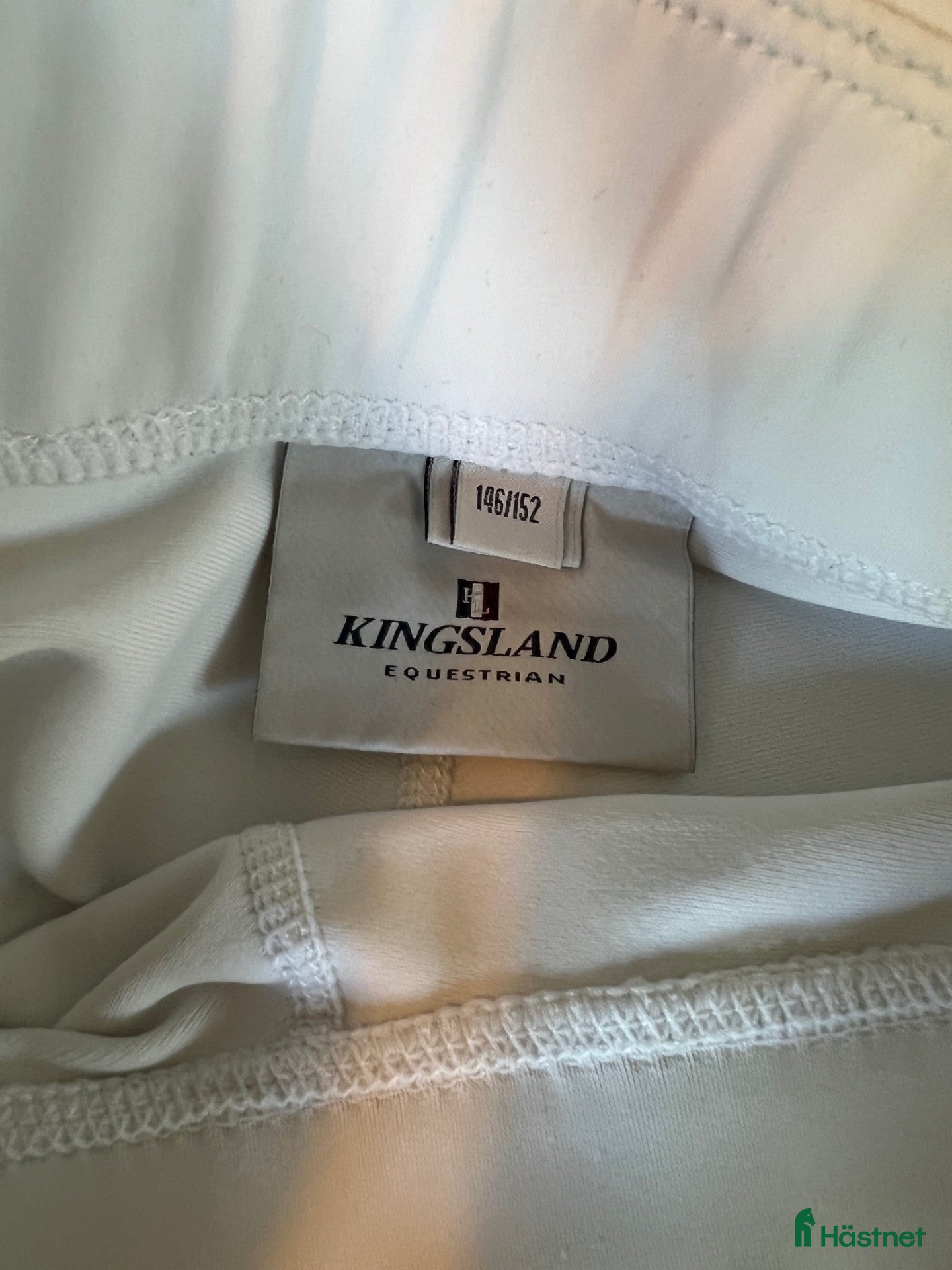 Ridbyxor ryttarutrustning till salu: Kingsland vita ridbyxor stl 146/152 - Annons 3