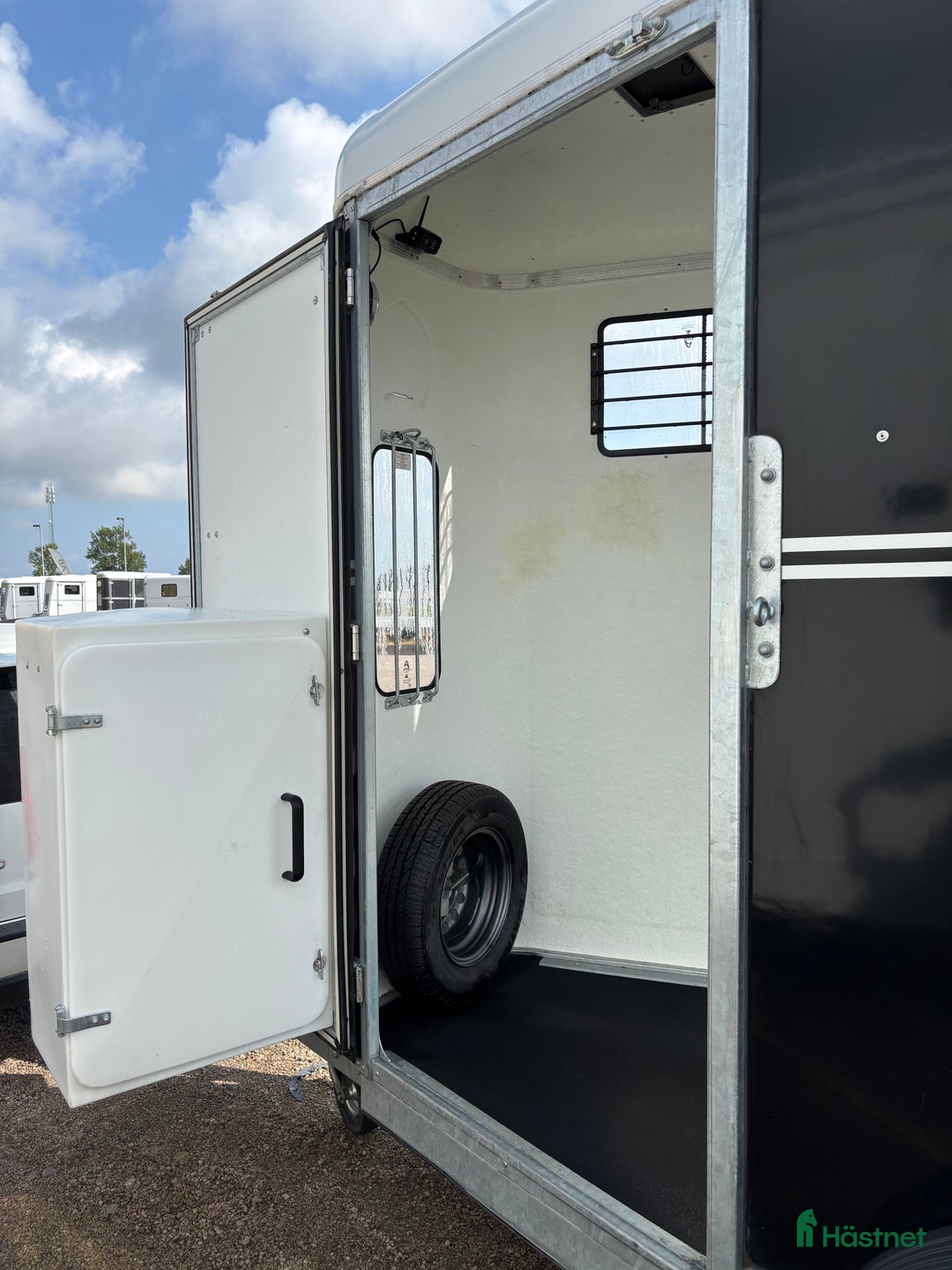 Hästtransporter  fordon & transport till salu: Superfin Fautras JMS ! i Skurup - Annons 4