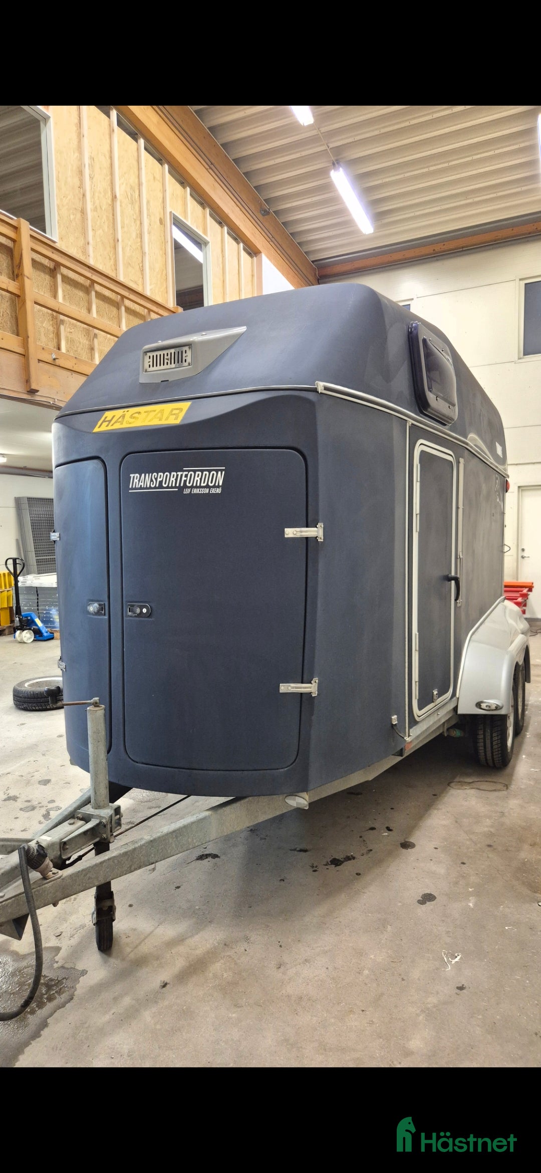 Hästtransporter  fordon & transport till salu: Thule premium 150 E5 - Annons 8