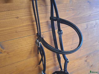 Träns hästutrustning till salu: Bettlöst träns i Vänersborg - Annons 2