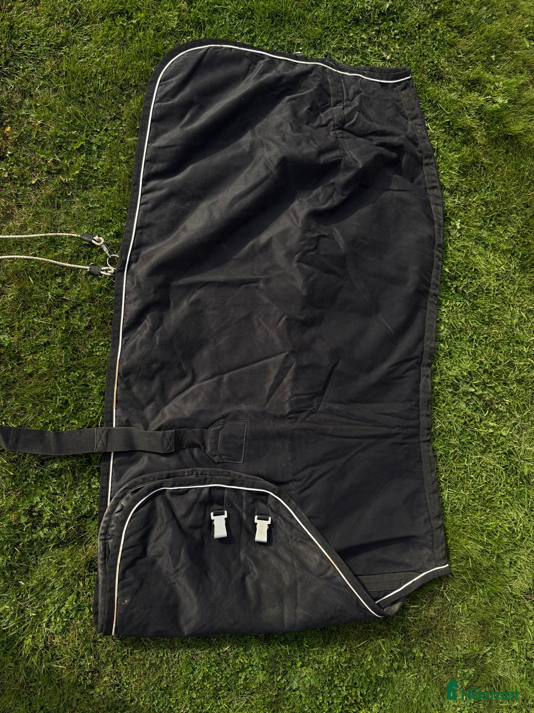 Täcken hästutrustning till salu: Stalltäcke  i Siljansnäs - Annons 1