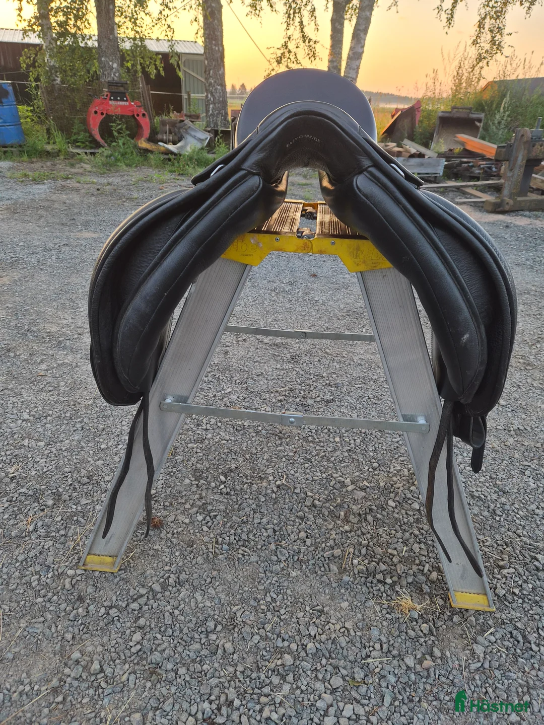 Sadlar hästutrustning till salu: Bates Isabelle Werth i Dala-Järna - Annons 9