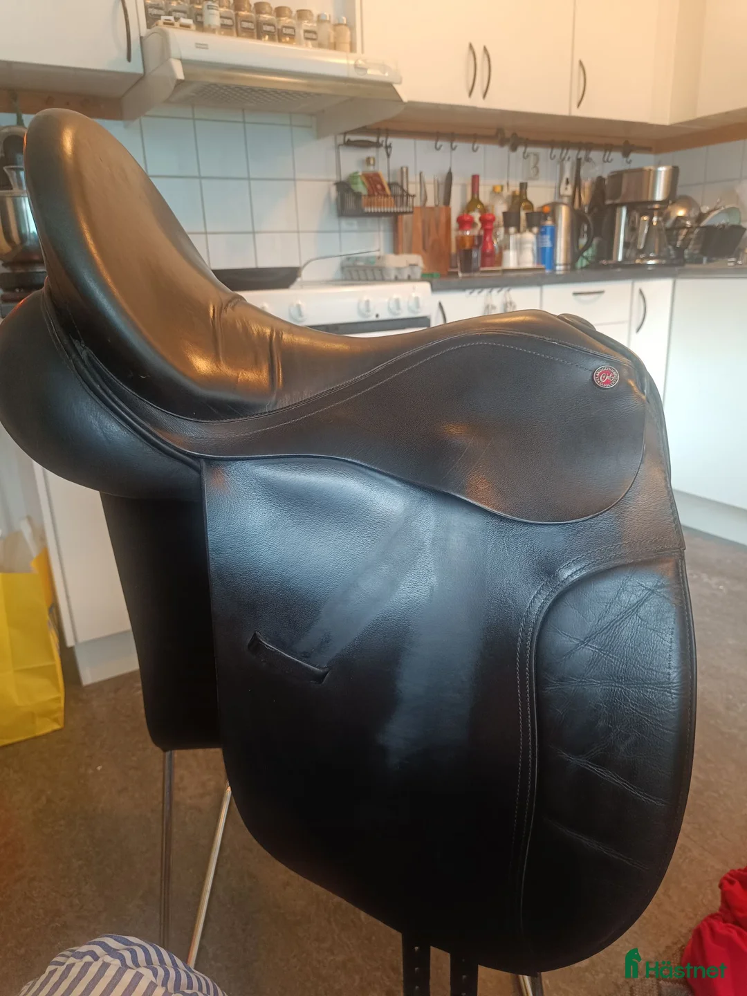 Sadlar hästutrustning till salu: Claridge house dressyr sadel  - Annons 1