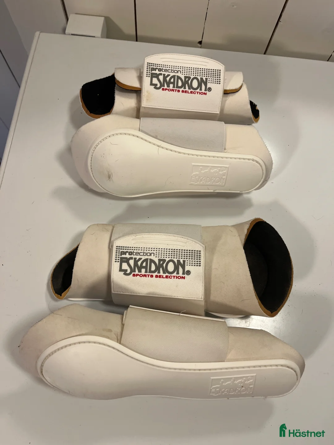 Benskydd hästutrustning till salu: Eskadron Sports Selection - Annons 1