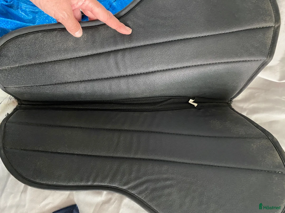 Sadeltillbehör hästutrustning till salu: Sadelpad EquiFit® Non-Slip Contour T-Foam™  - Annons 2