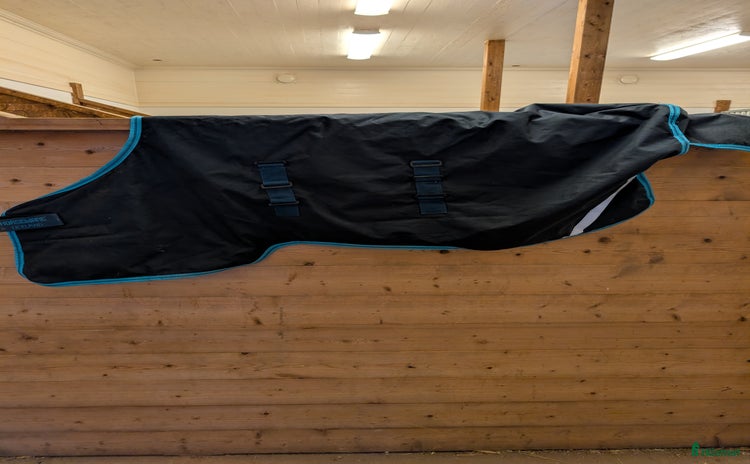 Täcken hästutrustning till salu i Boliden - Annons 22