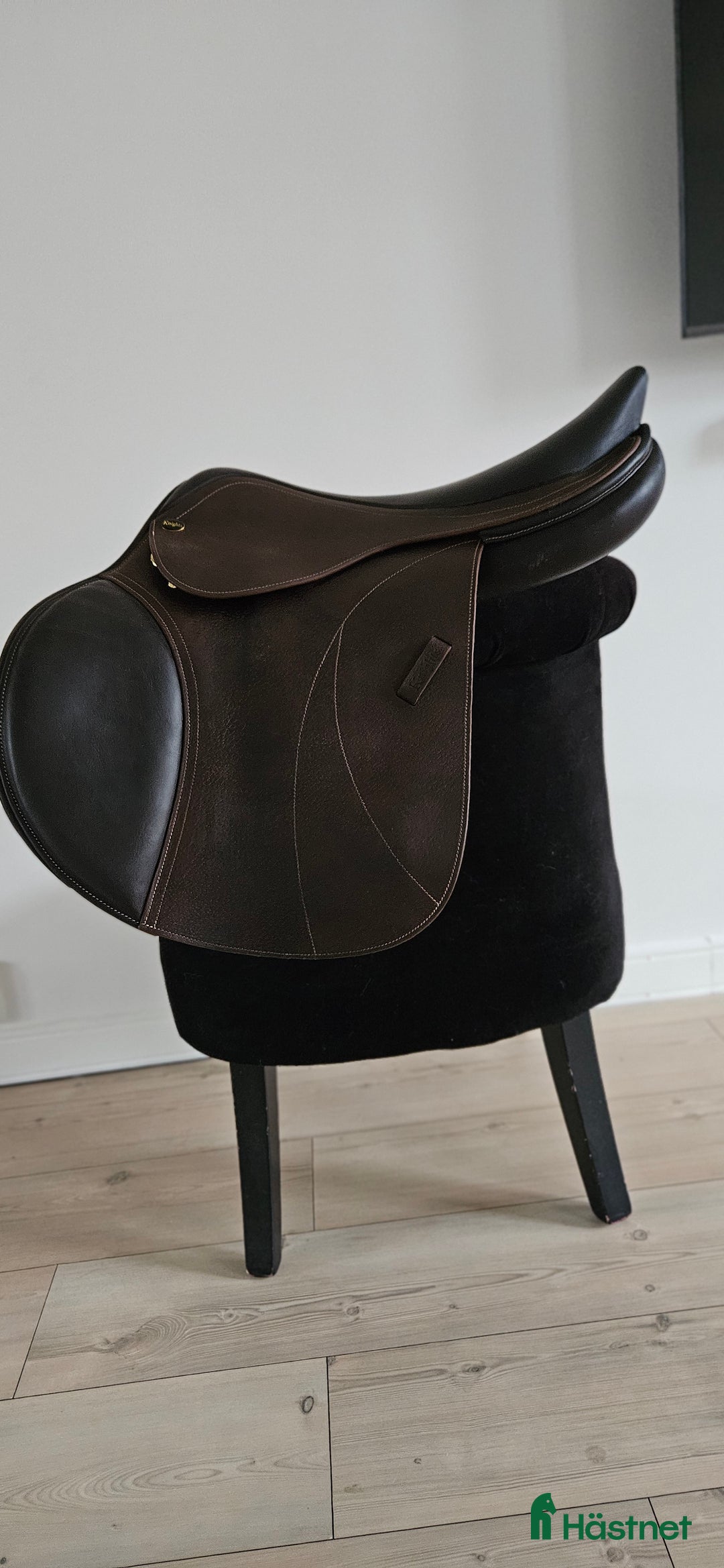 Sadlar hästutrustning till salu: Knights Avalon 17" Brun i Västervik - Annons 4