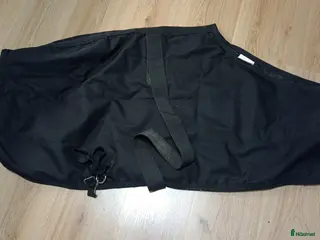 Täcken hästutrustning Litet utetäcke 70 cm i Stigtomta - Annons 5