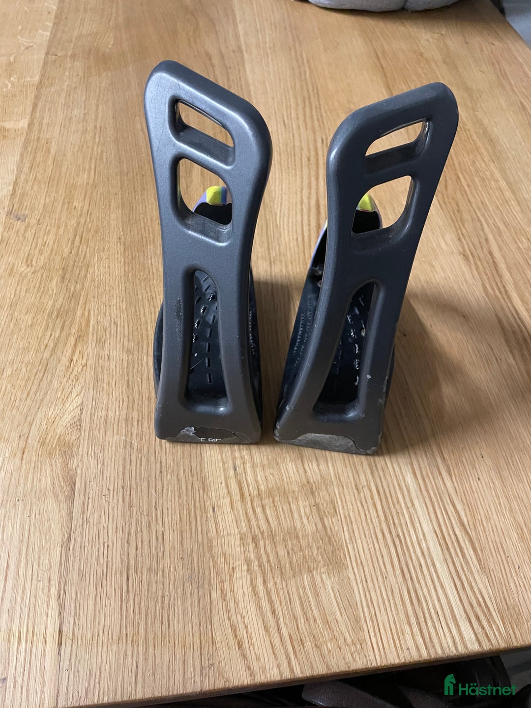 Övrig Ryttarutrustning ryttarutrustning till salu: Equiline stigbyglar  i Uppsala - Annons 6