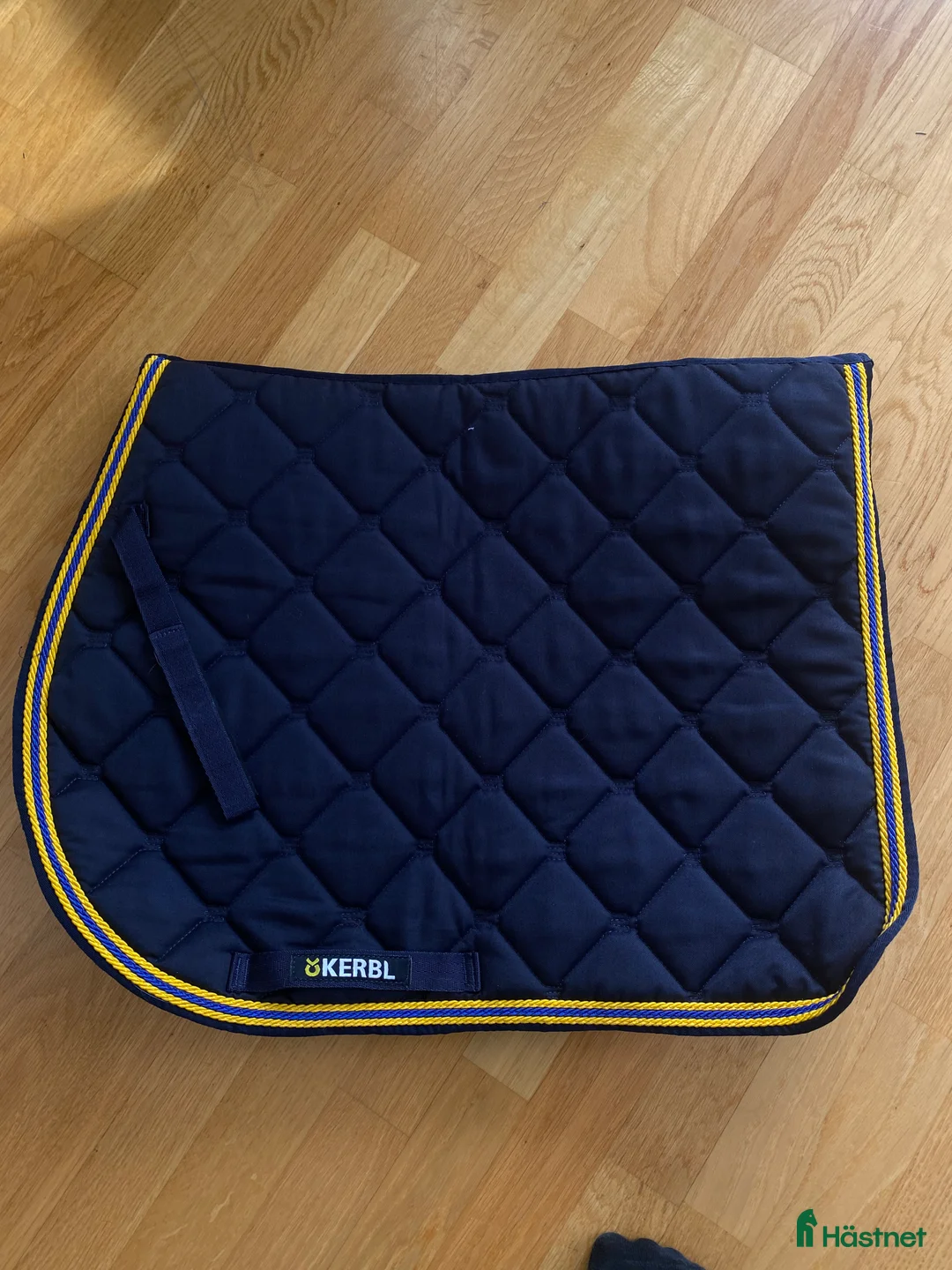 Schabrak & Vojlockar hästutrustning till salu: Kerbl schabrak + huva i Säffle - Annons 1