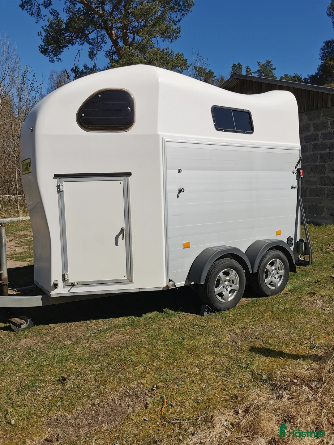 Hästtransporter  fordon & transport till salu: Cheval liberte  - Annons 1