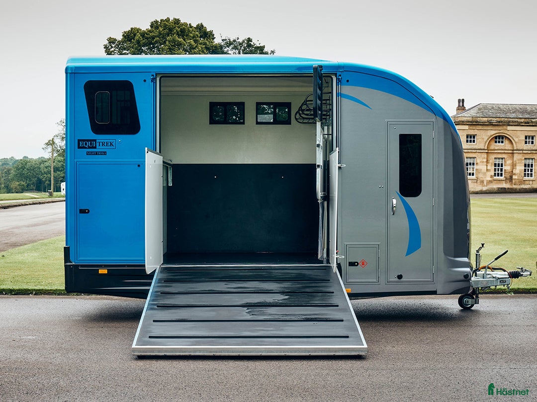 Hästtransporter  fordon & transport till salu: Equi Trek Night Treka i Kareby - Annons 4