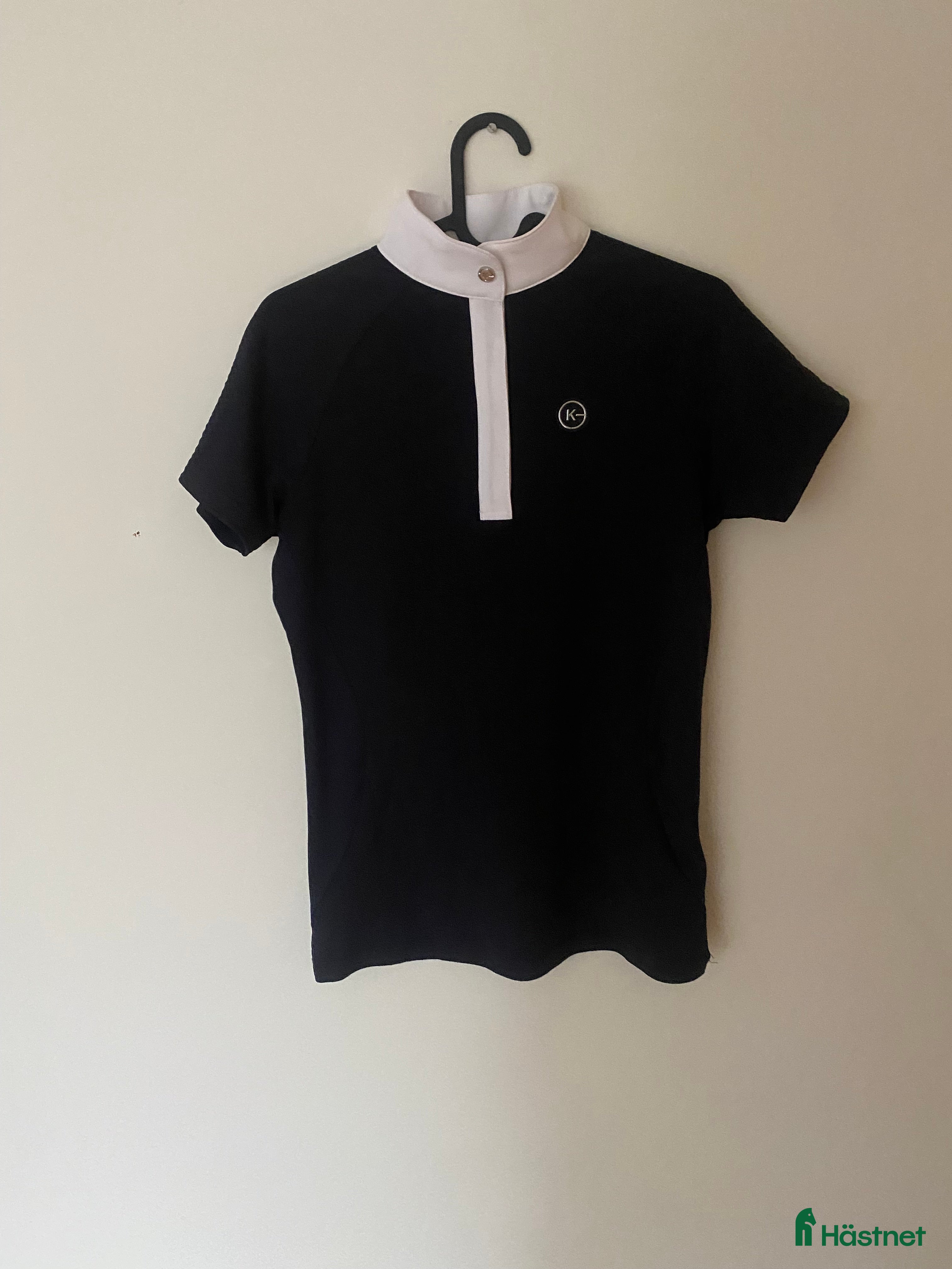 Övrigt Ridkläder ryttarutrustning till salu: Kingslands tävlingstopp stl S i Vetlanda - Annons 4