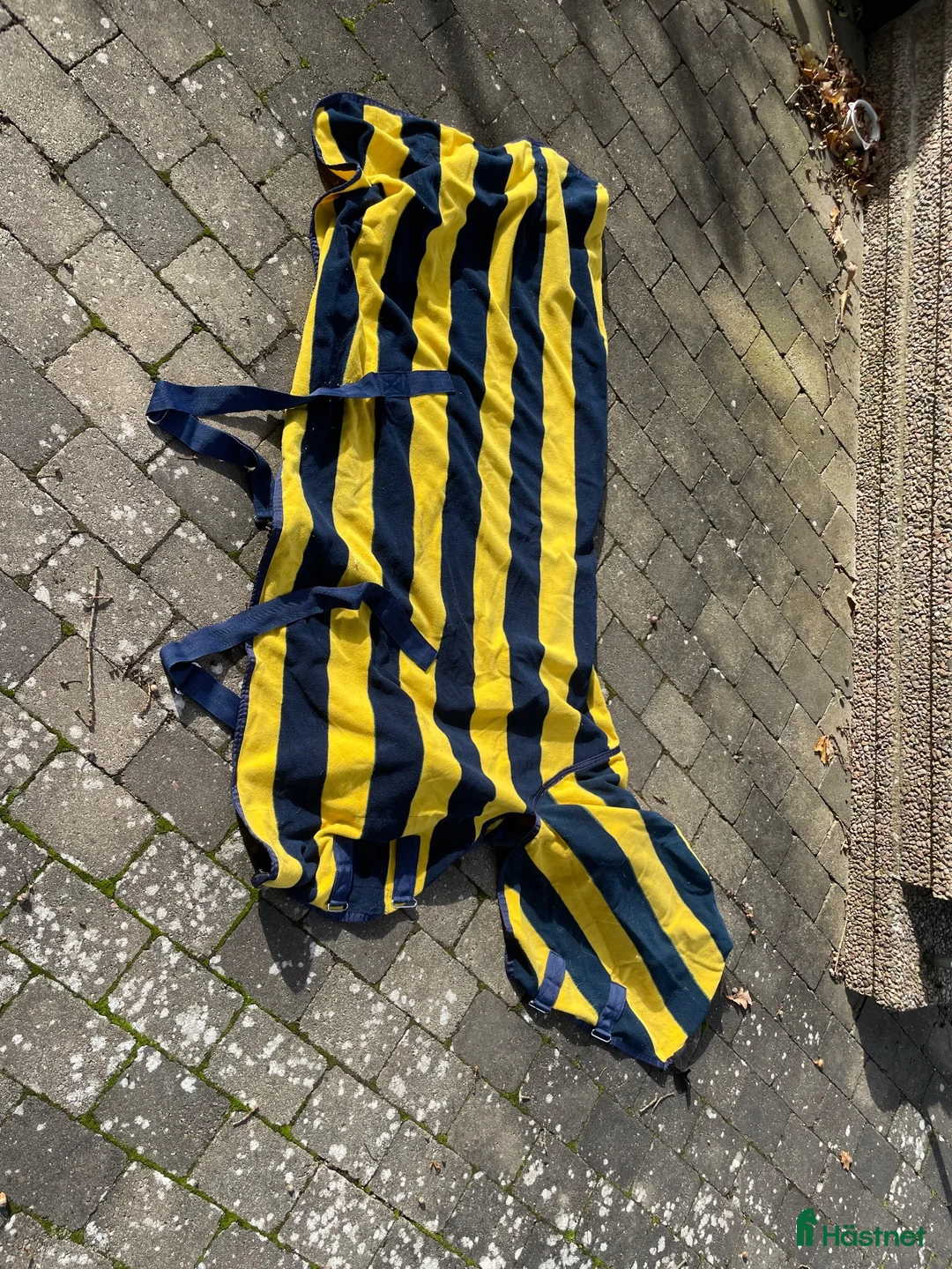 Täcken hästutrustning till salu: Fleecetäcke med hals - Annons 2