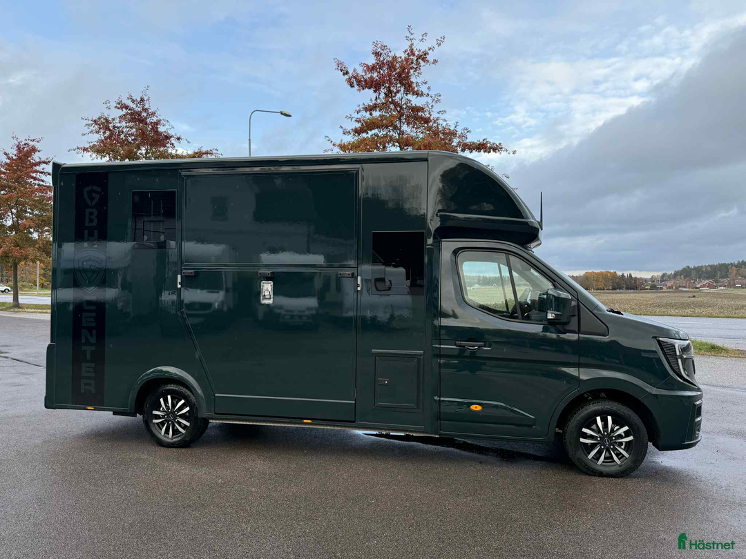 Hästlastbilar  fordon & transport till salu: NORDIC HORSE 5 STUTERI *HÖG LASTVIKT* i Köping - Annons 2