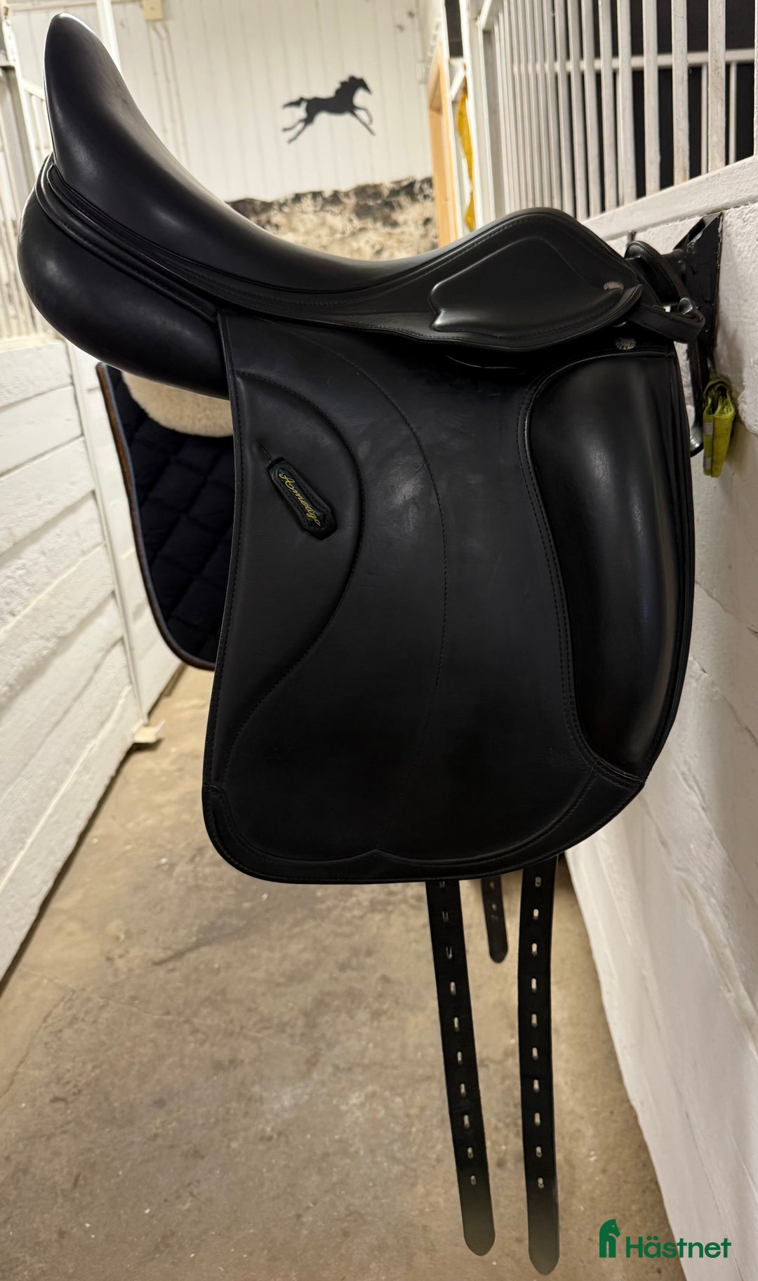 Sadlar hästutrustning till salu: Amerigo pasubio 17 ” i Hudiksvall - Annons 2
