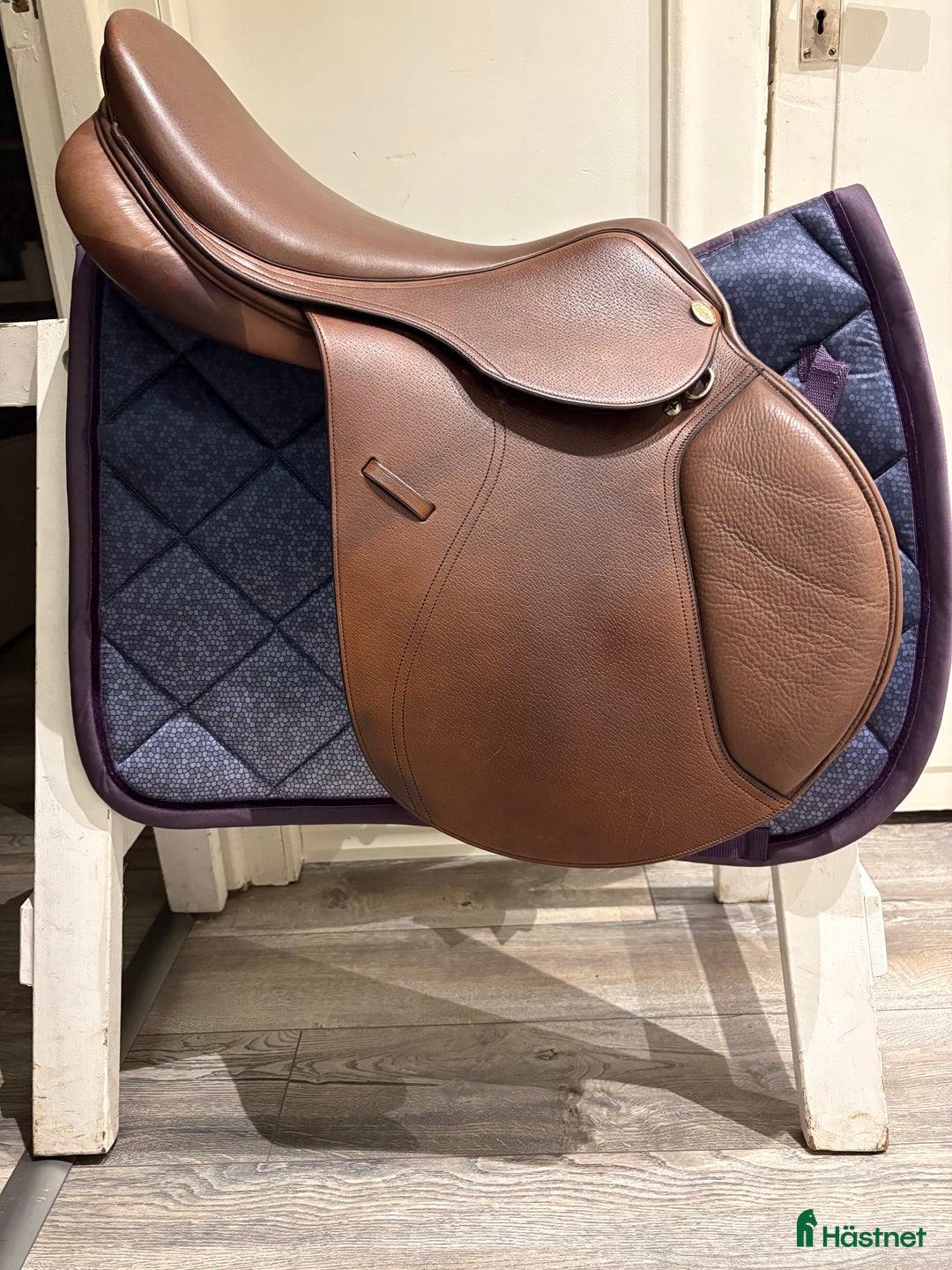 Sadlar hästutrustning till salu: Sir Walter Knights sadel  i Allerum - Annons 2