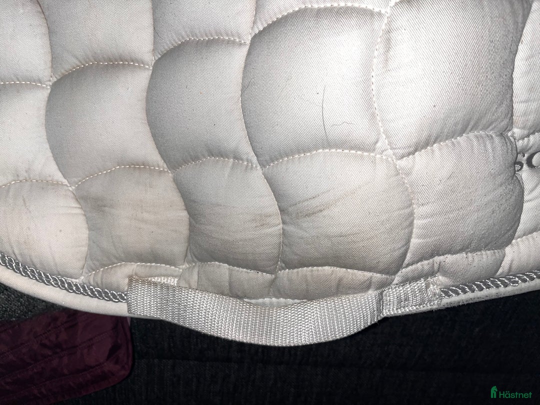 Schabrak & Vojlockar hästutrustning till salu: Fint schabrak säljes  i Jonsered - Annons 2