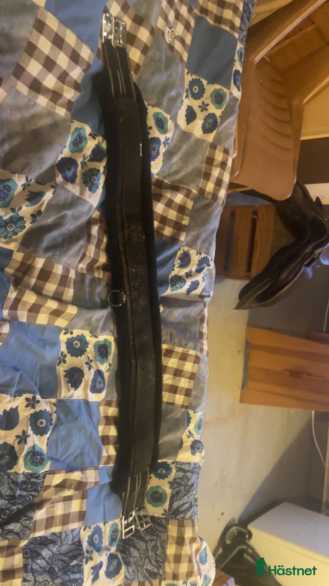 Sadeltillbehör hästutrustning till salu: sadelgjort med fluff i Ås - Annons 1