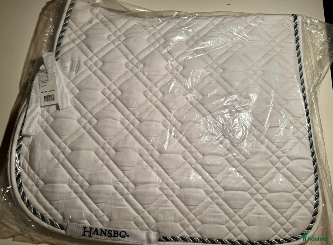 Schabrak & Vojlockar hästutrustning till salu: Nya oanvända schabrak stl full i Linköping - Annons 6