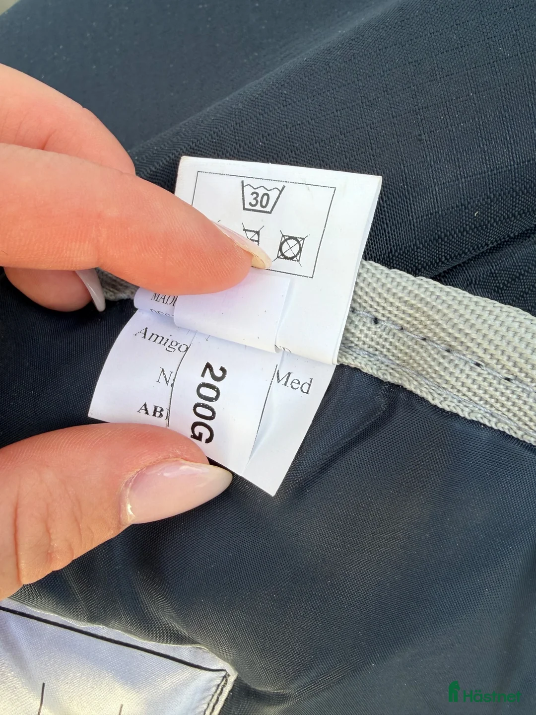 Täcken hästutrustning till salu: AMIGO 200 g - Annons 2