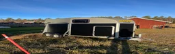Hästtransporter  fordon & transport till salu: Thule Royal, Nybesiktad +nya däck - Annons 2