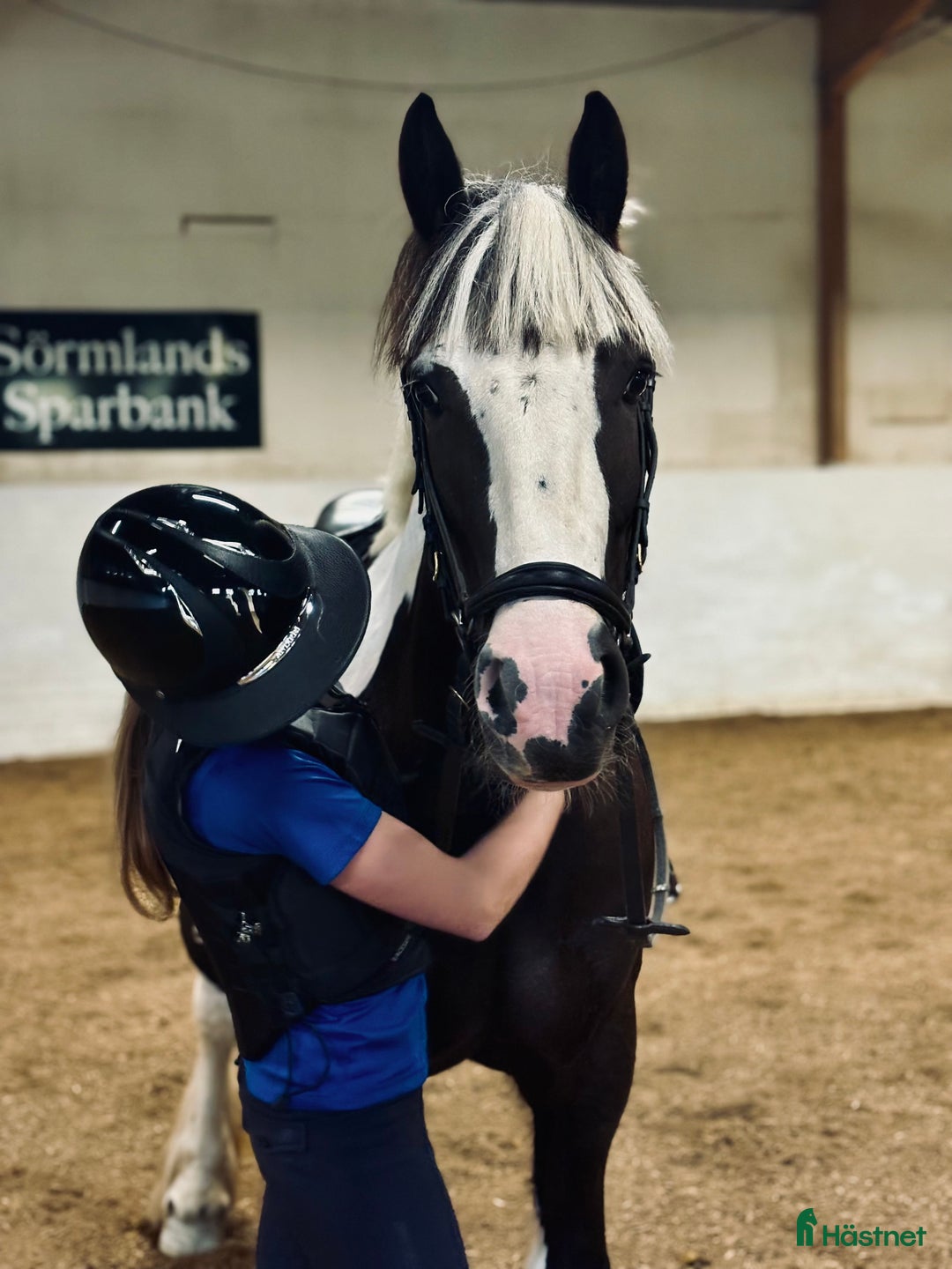 Galleribild {{count}}