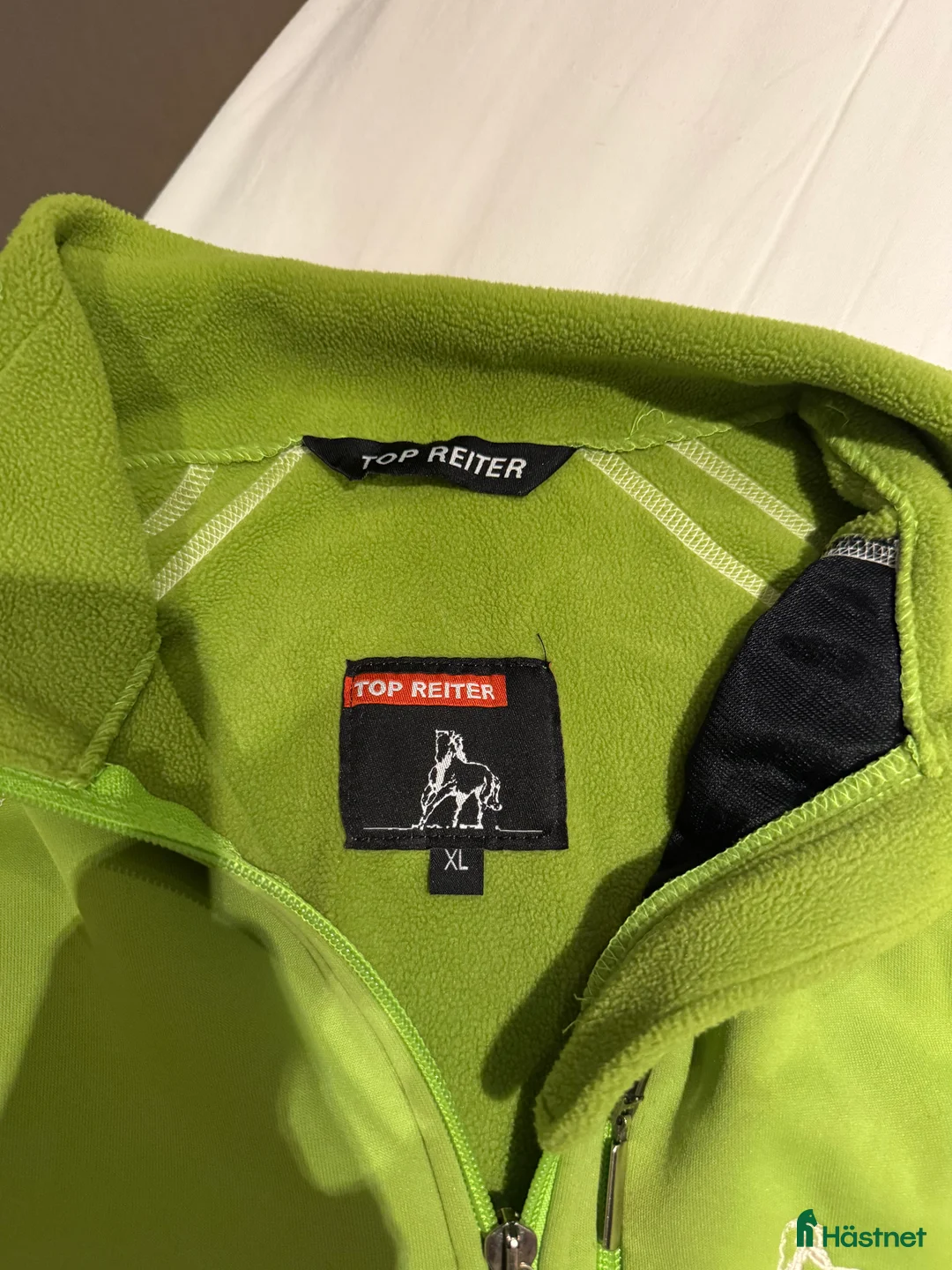 Jackor & Kavajer ryttarutrustning till salu: Top Reiter Fleecejacka  i Hörby - Annons 2