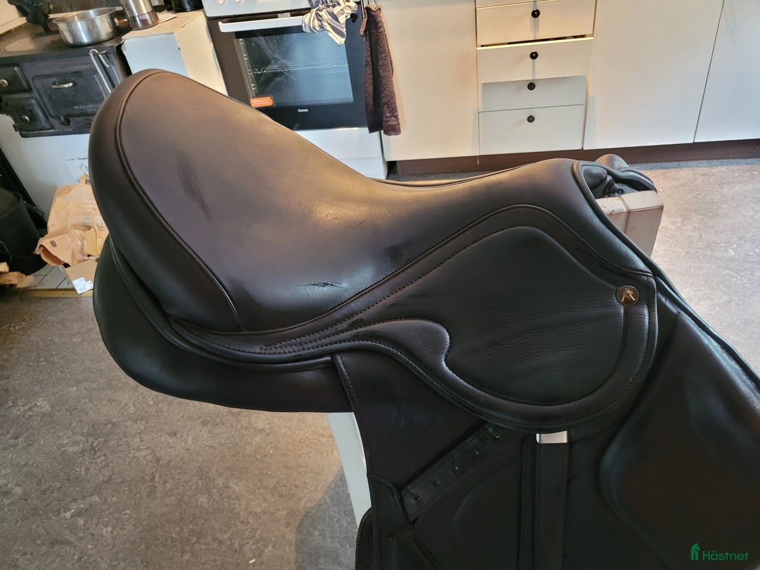 Sadlar hästutrustning till salu: Anita Sande sadel i Skutskär - Annons 3