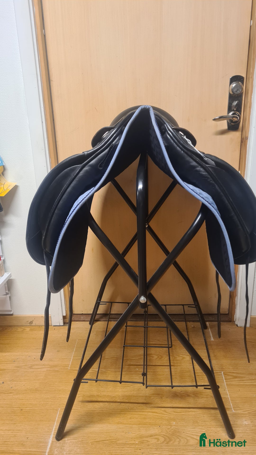 Sadlar hästutrustning till salu: Prestige Hippos Dressage  i Hamneda - Annons 5