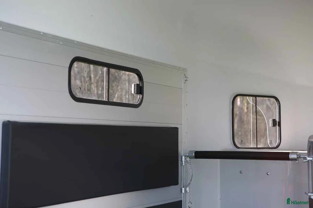 Hästtransporter  fordon & transport till salu: Ny - Cheval Liberté Gold 3 i Löderup - Annons 4