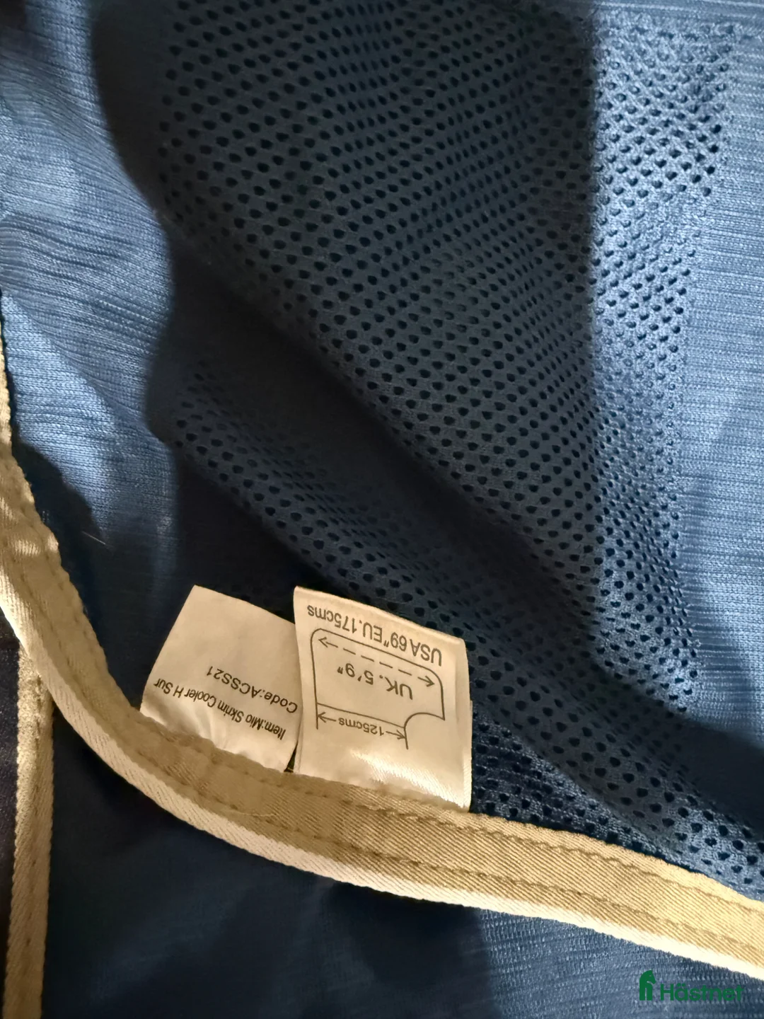 Täcken hästutrustning till salu: Fint Mio nättäcke - Annons 2