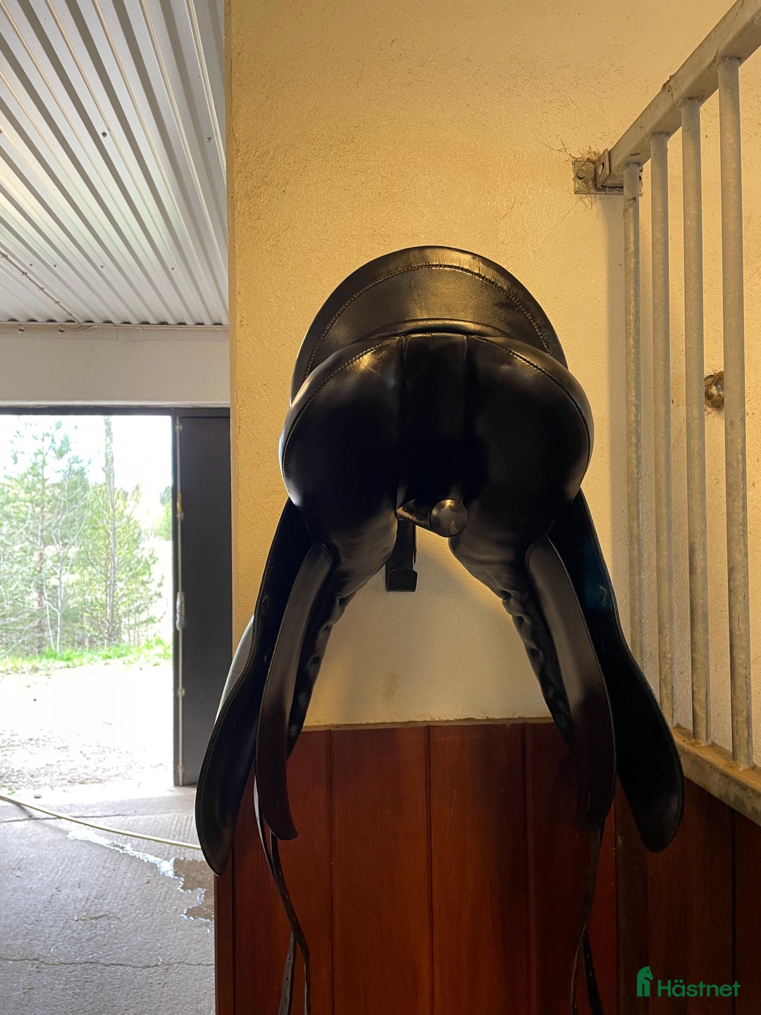 Sadlar hästutrustning till salu: Skön Dressyrsadel i Nykvarn - Annons 3