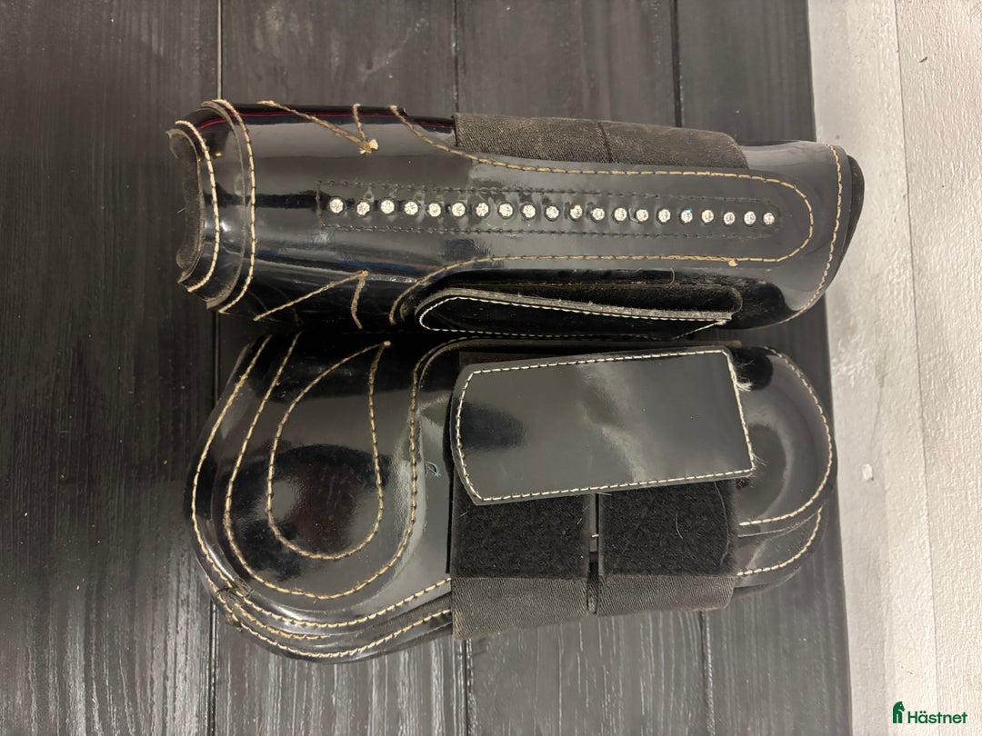 Benskydd hästutrustning till salu: Benskydd med bling i Frösön - Annons 2