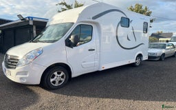 Hästlastbilar  fordon & transport till salu: Nuyts 5-sits i toppskick  i Teckomatorp - Annons 1