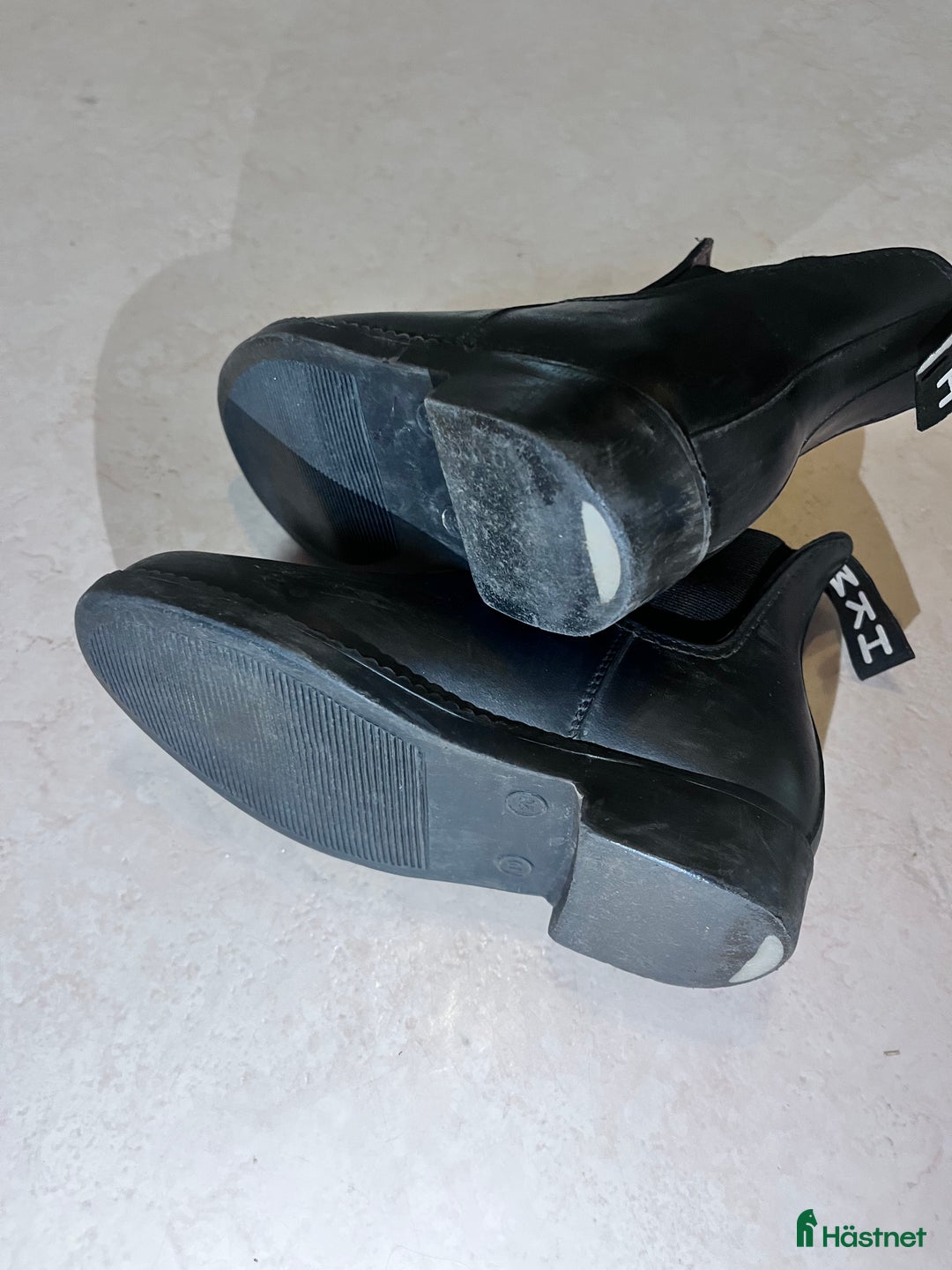 Ridstövlar ryttarutrustning till salu: Ridskor storlek 28 (!) i Nygård - Annons 3