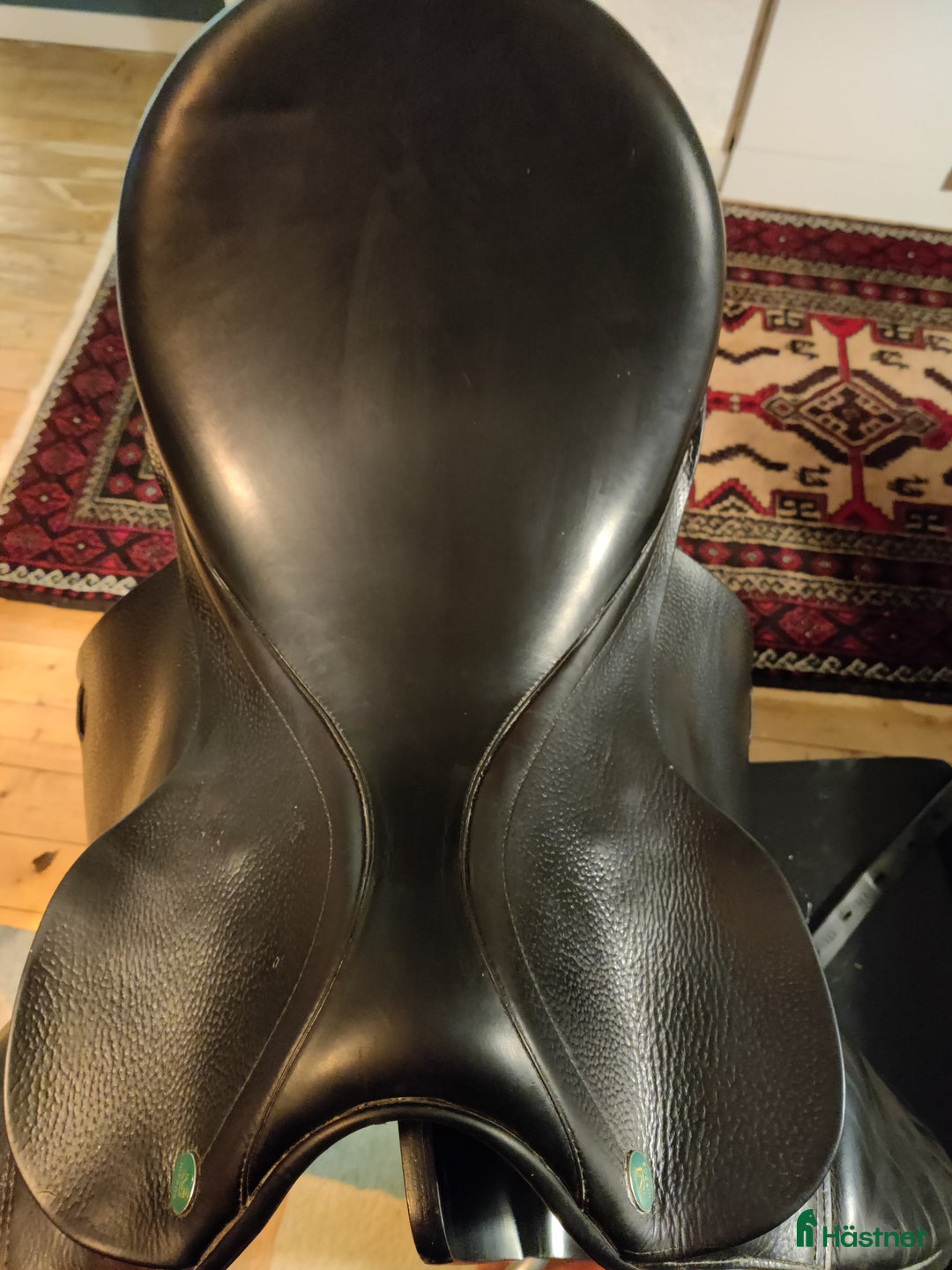 Sadlar hästutrustning till salu: Äldre sadel säljes billigt i Klockrike - Annons 8