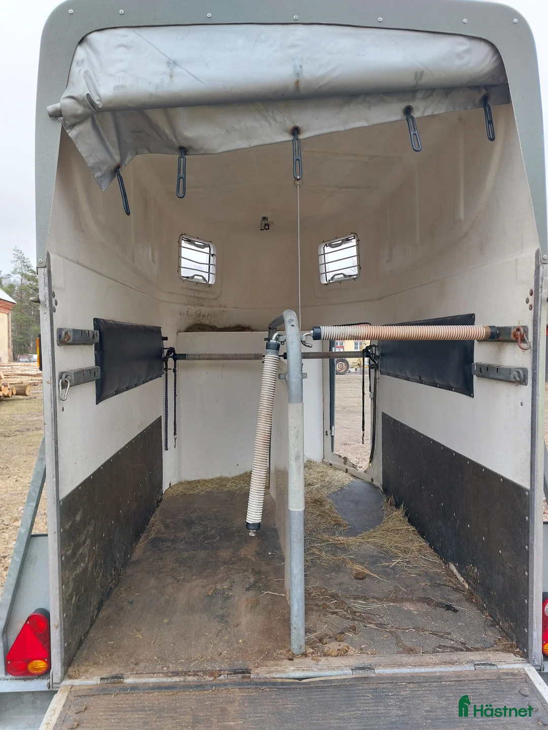 Hästtransporter  fordon & transport till salu: Hästtransport - Annons 2