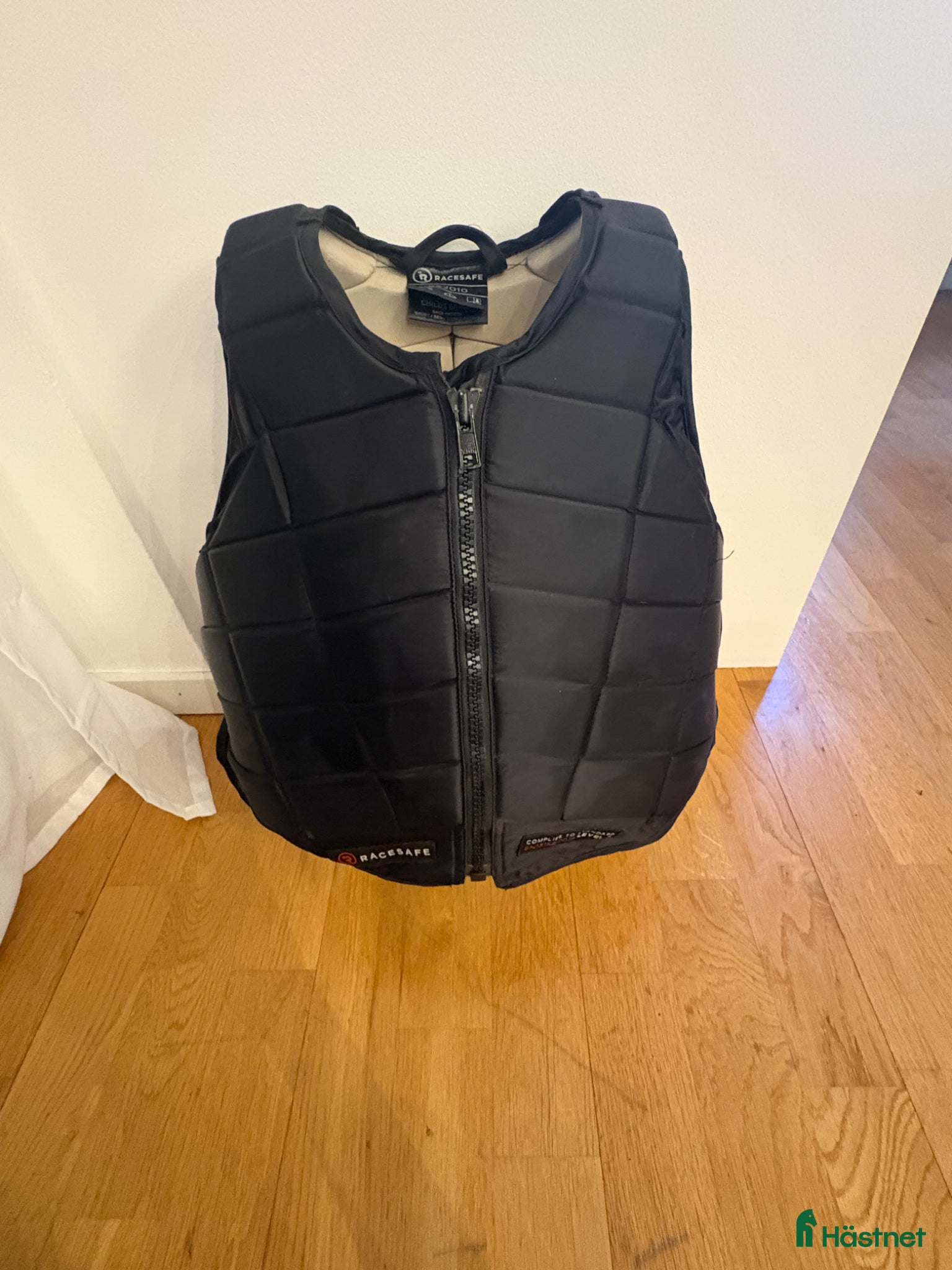 Säkerhetsvästar ryttarutrustning till salu: RaceSafe säkerhet Svart - Annons 4