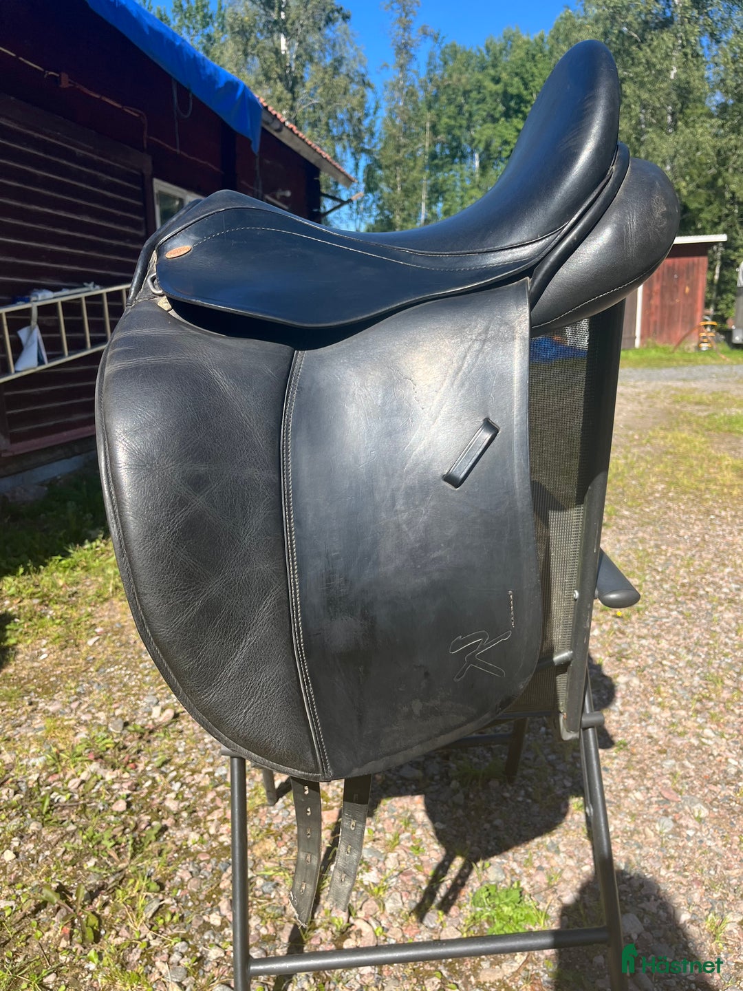 Sadlar hästutrustning till salu: Äldre medea i Östervåla - Annons 6