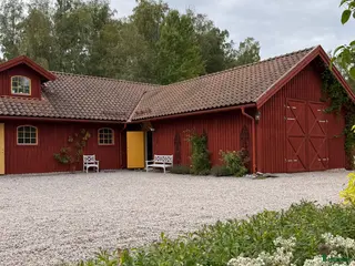 hästar Sto till livslångt femstjärnigt hem! - Annons 1
